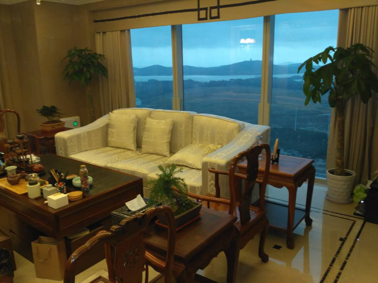 蠡湖香樟园5-8-3002